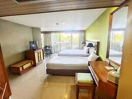Long Beach Cha-Am Hotel