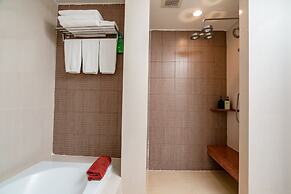 Long Beach Cha-Am Hotel