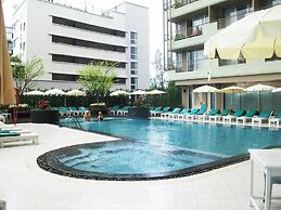 Long Beach Cha-Am Hotel