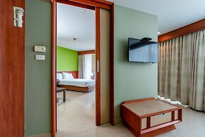 Long Beach Cha-Am Hotel