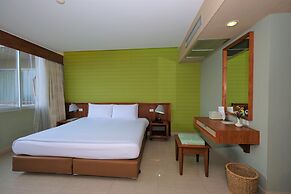 Long Beach Cha-Am Hotel