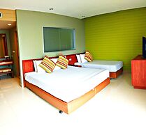 Long Beach Cha-Am Hotel