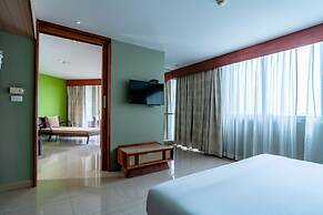 Long Beach Cha-Am Hotel