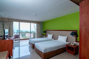 Long Beach Cha-Am Hotel