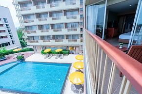 Long Beach Cha-Am Hotel