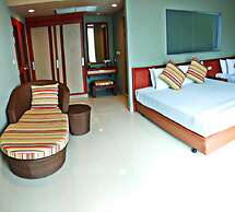 Long Beach Cha-Am Hotel