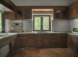 Baan Mai Beachfront Phuket Lone Island