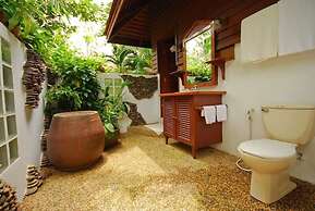 Baan Mai Beachfront Phuket Lone Island