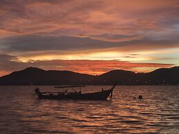 Baan Mai Beachfront Phuket Lone Island