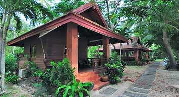 Baan Mai Beachfront Phuket Lone Island