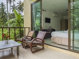 Baan Mai Beachfront Phuket Lone Island