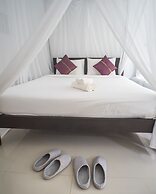 Baan Mai Beachfront Phuket Lone Island