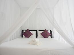 Baan Mai Beachfront Phuket Lone Island