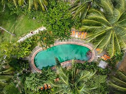 Baan Mai Beachfront Phuket Lone Island