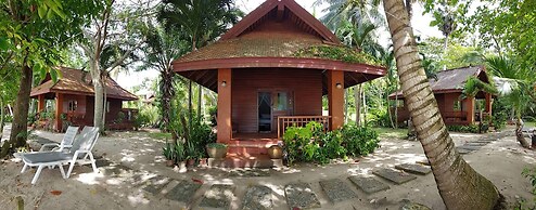 Baan Mai Beachfront Phuket Lone Island