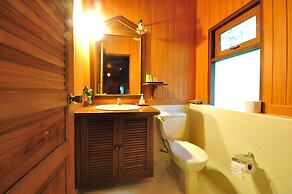 Baan Mai Beachfront Phuket Lone Island