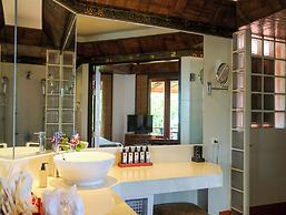 Mom Tri's Villa Royale