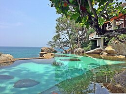 Mom Tri's Villa Royale