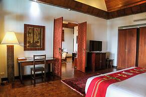 Mom Tri's Villa Royale