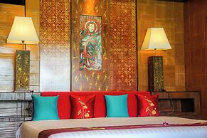 Mom Tri's Villa Royale