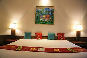 Mom Tri's Villa Royale