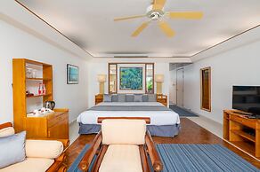 Mom Tri's Villa Royale