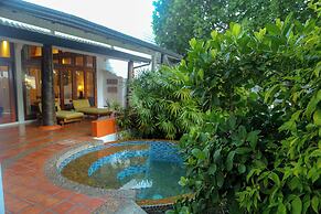 Mom Tri's Villa Royale