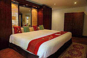 Mom Tri's Villa Royale