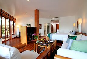 Mom Tri's Villa Royale