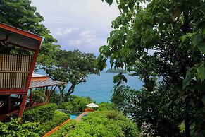 Mom Tri's Villa Royale