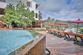 Mom Tri's Villa Royale