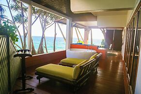 Mom Tri's Villa Royale