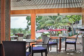 Mom Tri's Villa Royale