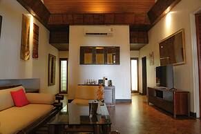 Mom Tri's Villa Royale