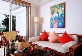 Mom Tri's Villa Royale