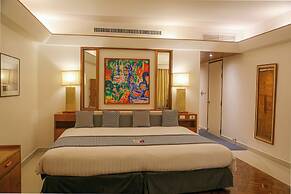 Mom Tri's Villa Royale