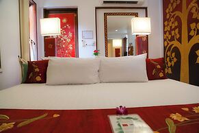 Mom Tri's Villa Royale