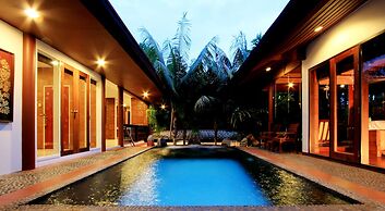 Mom Tri's Villa Royale