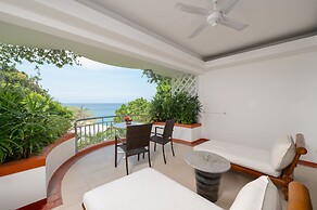 Mom Tri's Villa Royale