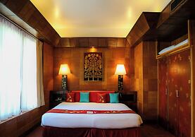 Mom Tri's Villa Royale