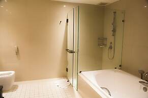 Mom Tri's Villa Royale