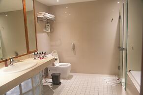 Mom Tri's Villa Royale