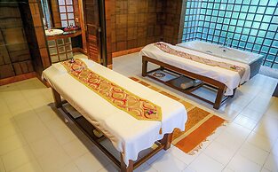 Mom Tri's Villa Royale