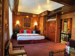 Mom Tri's Villa Royale