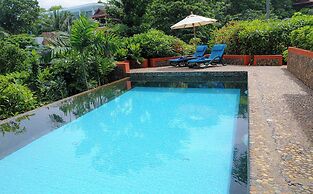 Mom Tri's Villa Royale