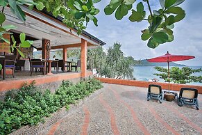 Mom Tri's Villa Royale