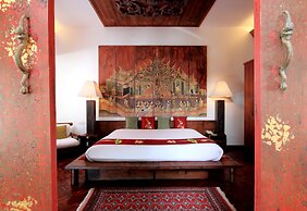 Mom Tri's Villa Royale