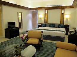 Mom Tri's Villa Royale