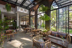 Baan Laimai Beach Resort & Spa