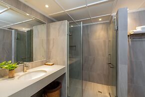 Baan Laimai Beach Resort & Spa